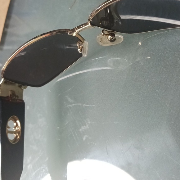 Sunglasses Dior - Picture 10 of 11